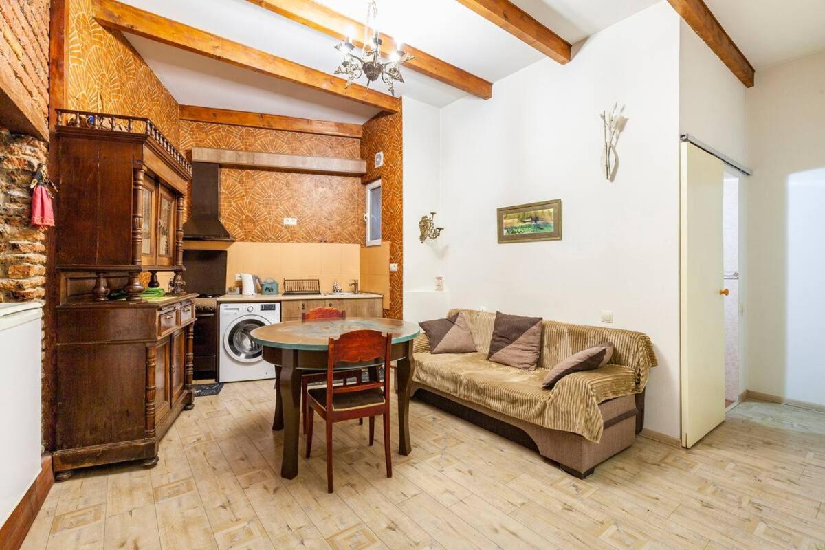 Art House Petunia Lejlighed Tbilisi Eksteriør billede
