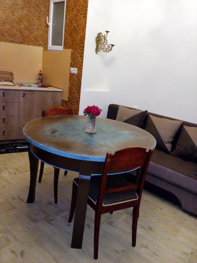 Art House Petunia Lejlighed Tbilisi Eksteriør billede