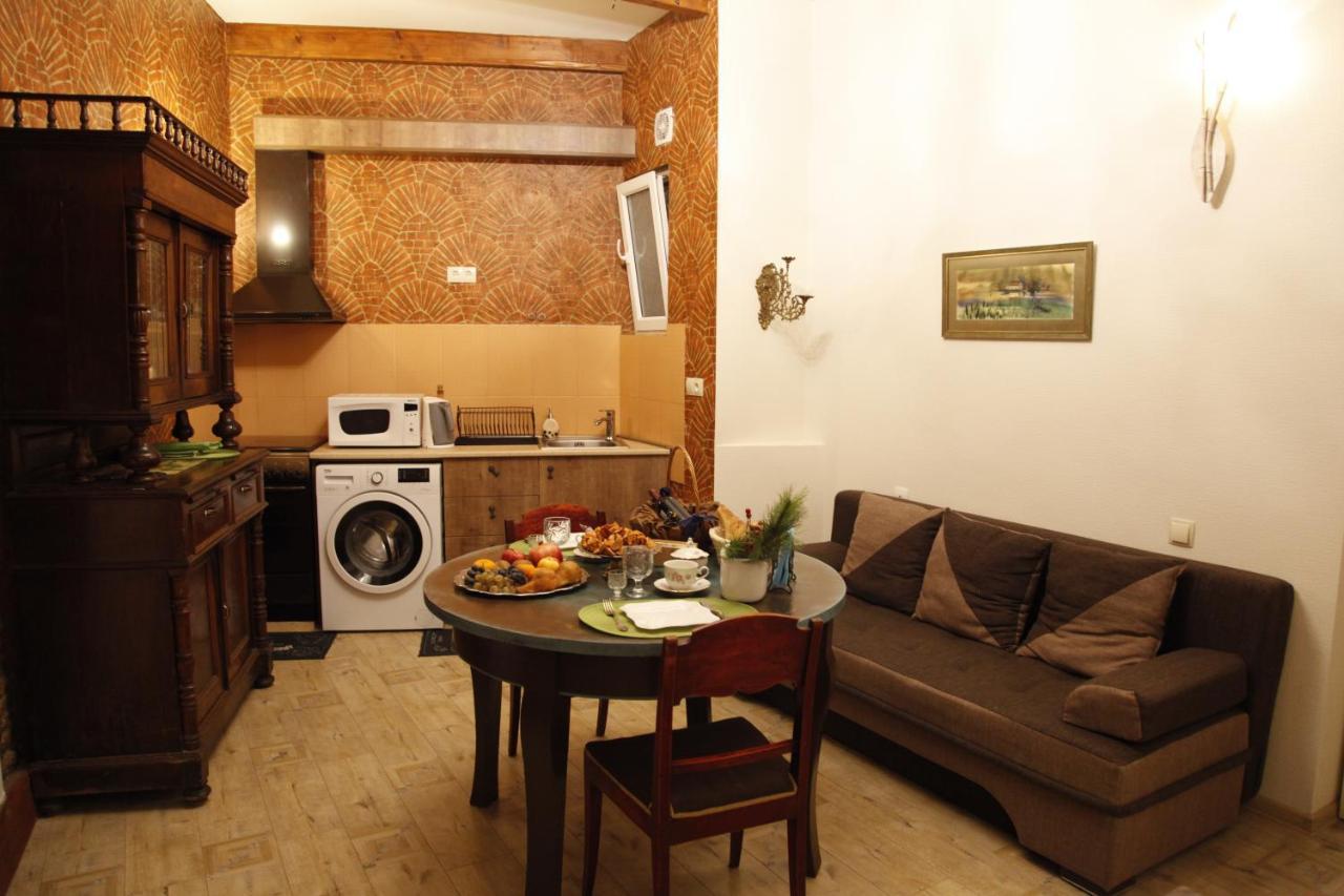 Art House Petunia Lejlighed Tbilisi Eksteriør billede